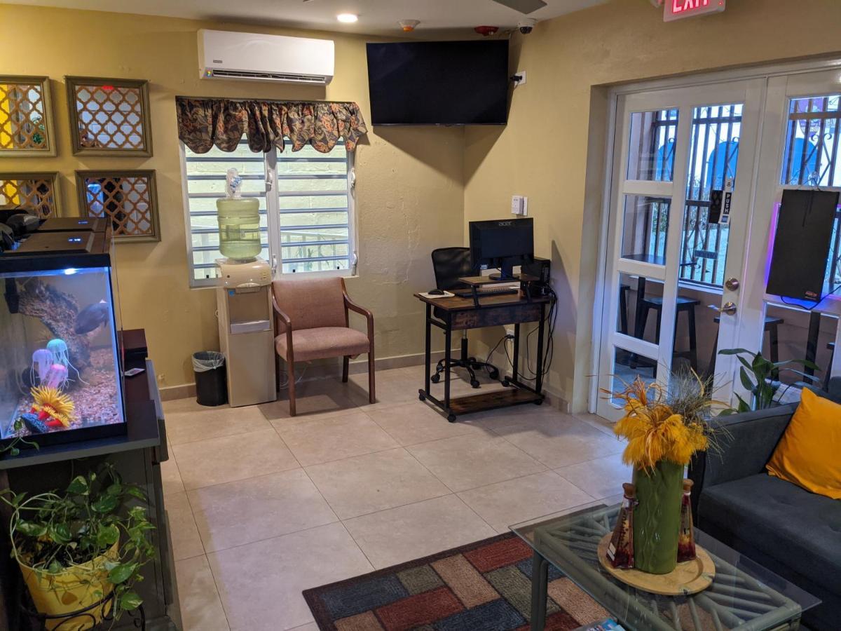 Midtown Guest House Charlotte Amalie Dış mekan fotoğraf
