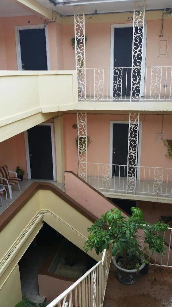 Midtown Guest House Charlotte Amalie Dış mekan fotoğraf