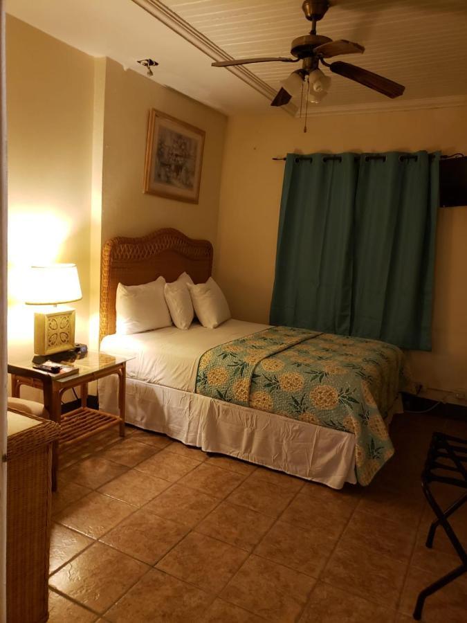 Midtown Guest House Charlotte Amalie Dış mekan fotoğraf